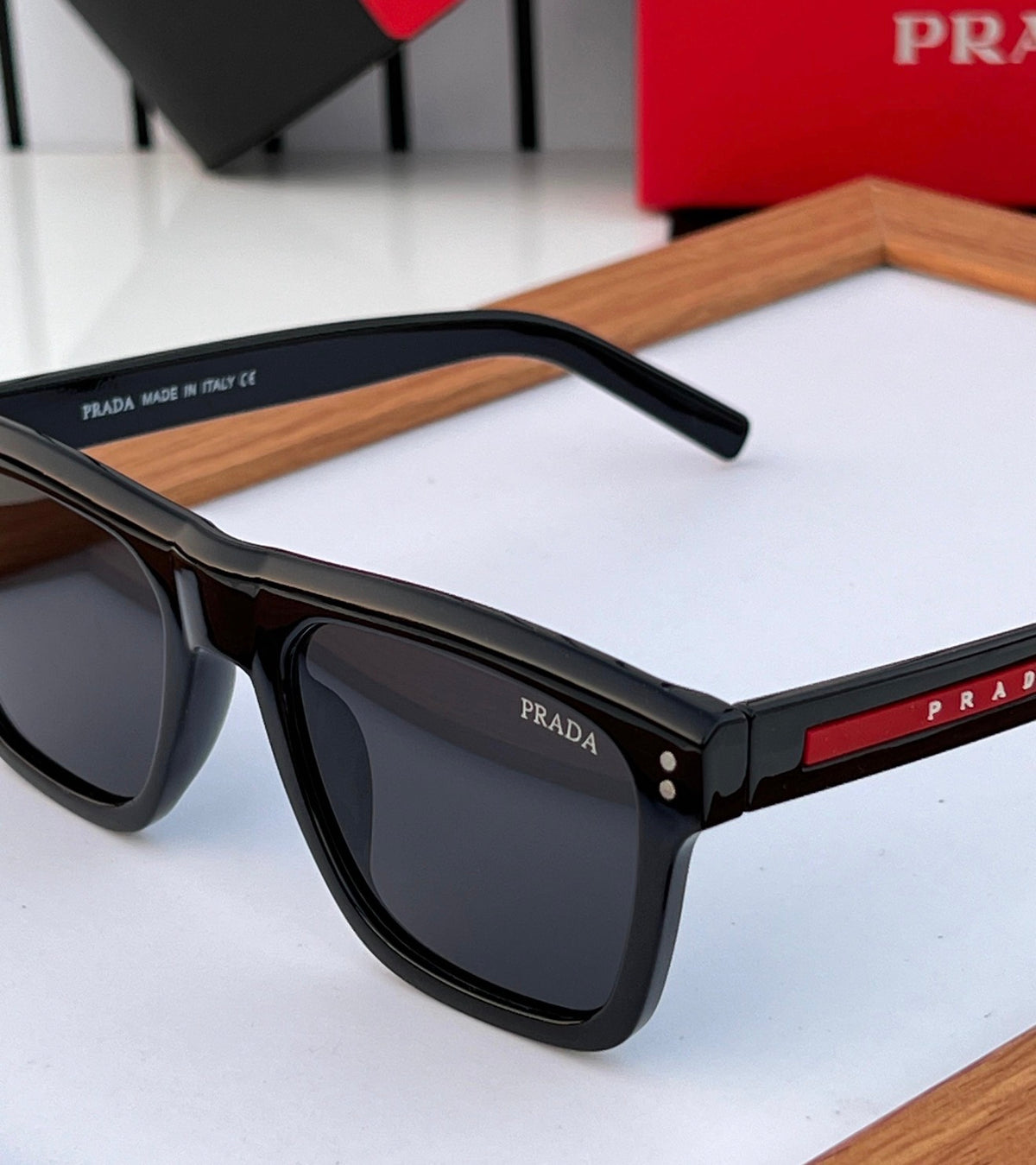 PR 3835 GLOSSY BLACK
