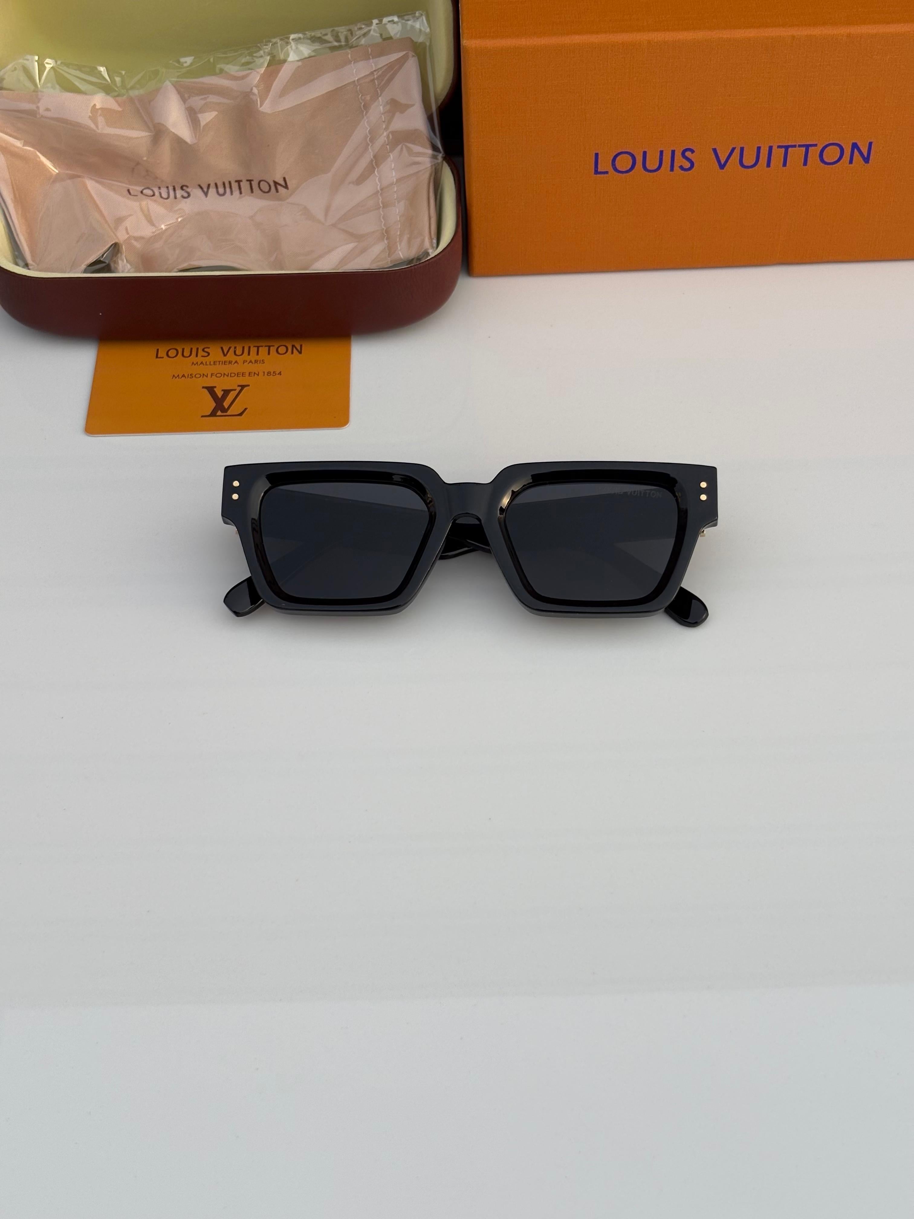 Louis wayfarer glossy black